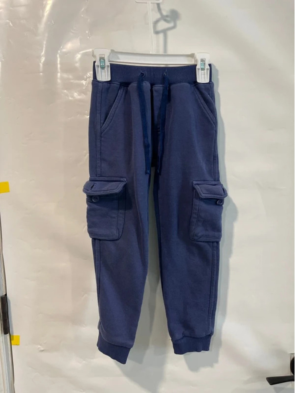 Boys size 4T sweatpants with pockets